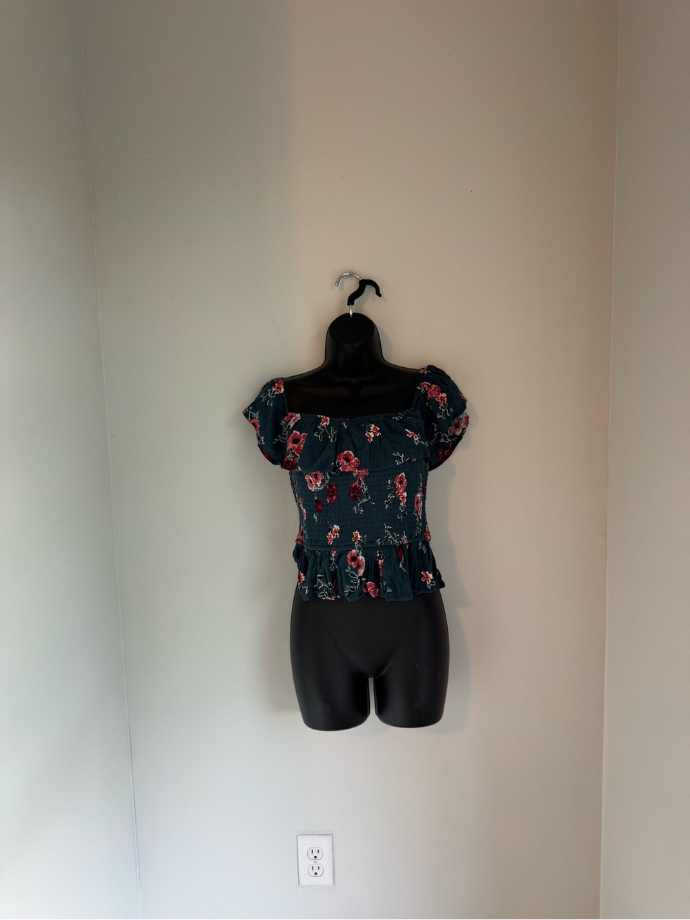 Sofi Angel Floral Square-Neck Peplum Top Size M
